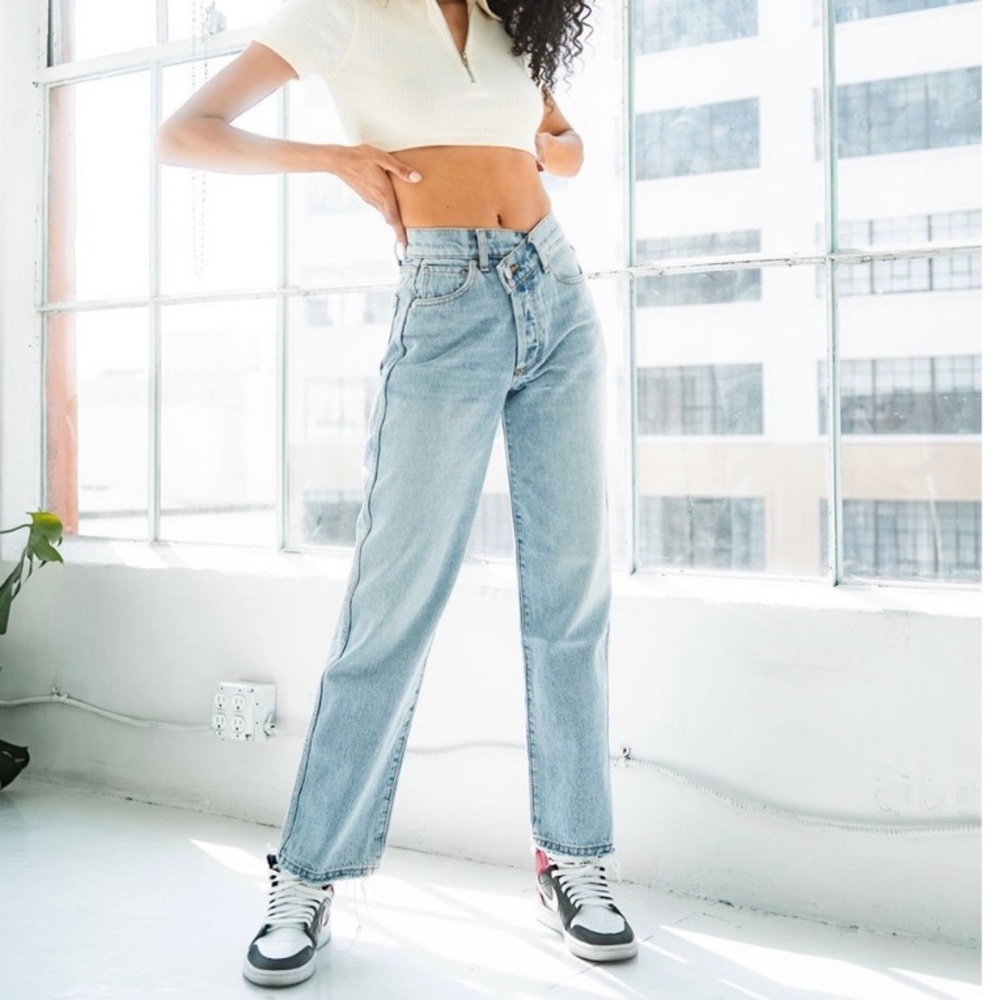 Revice asymmetrical jeans